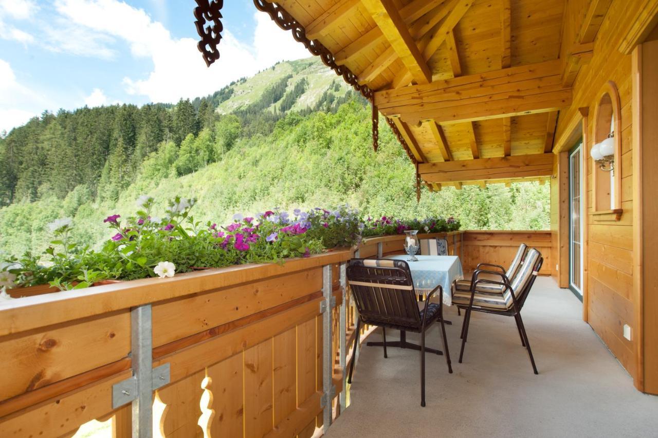 Ferienschloessl Harmonie Ξενοδοχείο Holzgau Εξωτερικό φωτογραφία