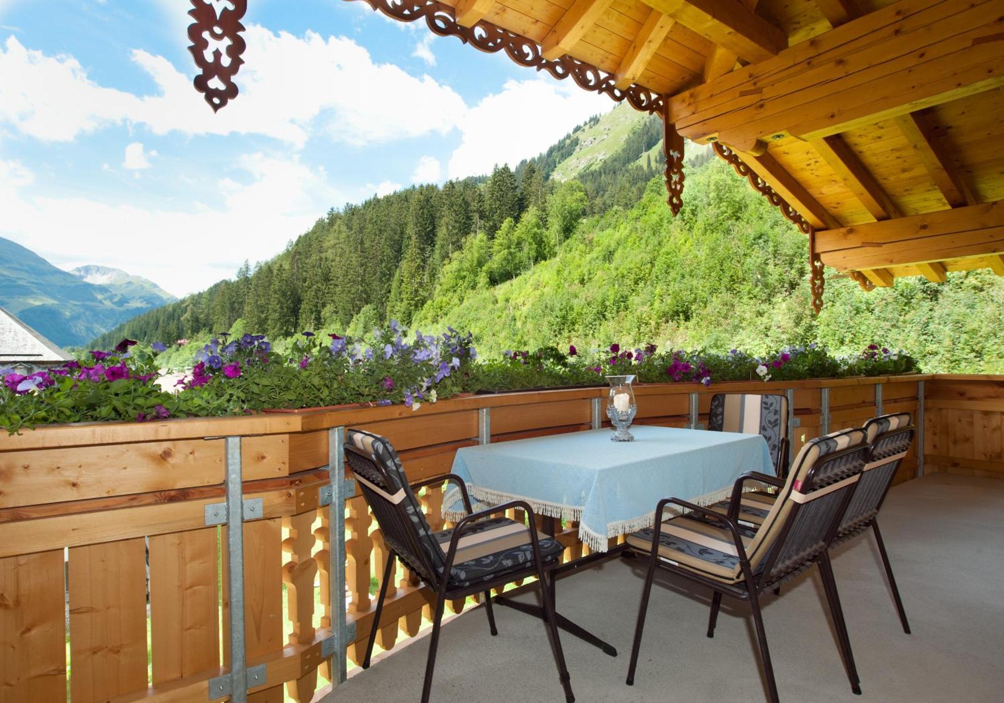 Ferienschloessl Harmonie Ξενοδοχείο Holzgau Δωμάτιο φωτογραφία